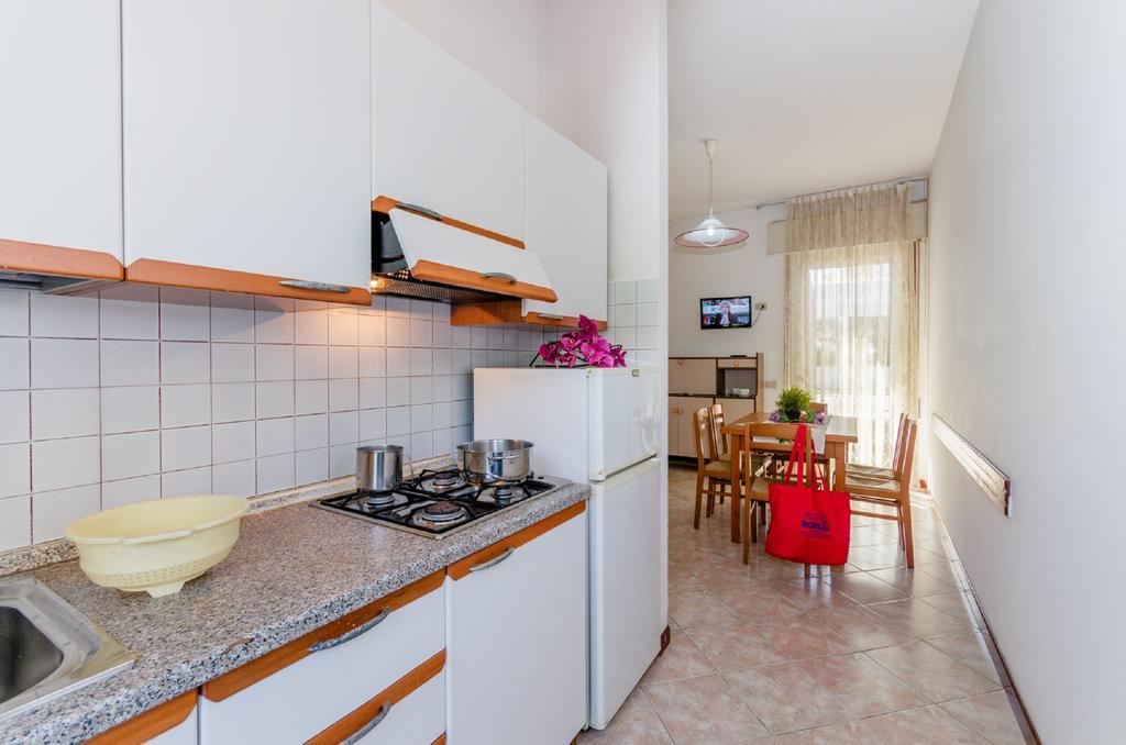 Condominio Brionetta Bibione Exteriör bild