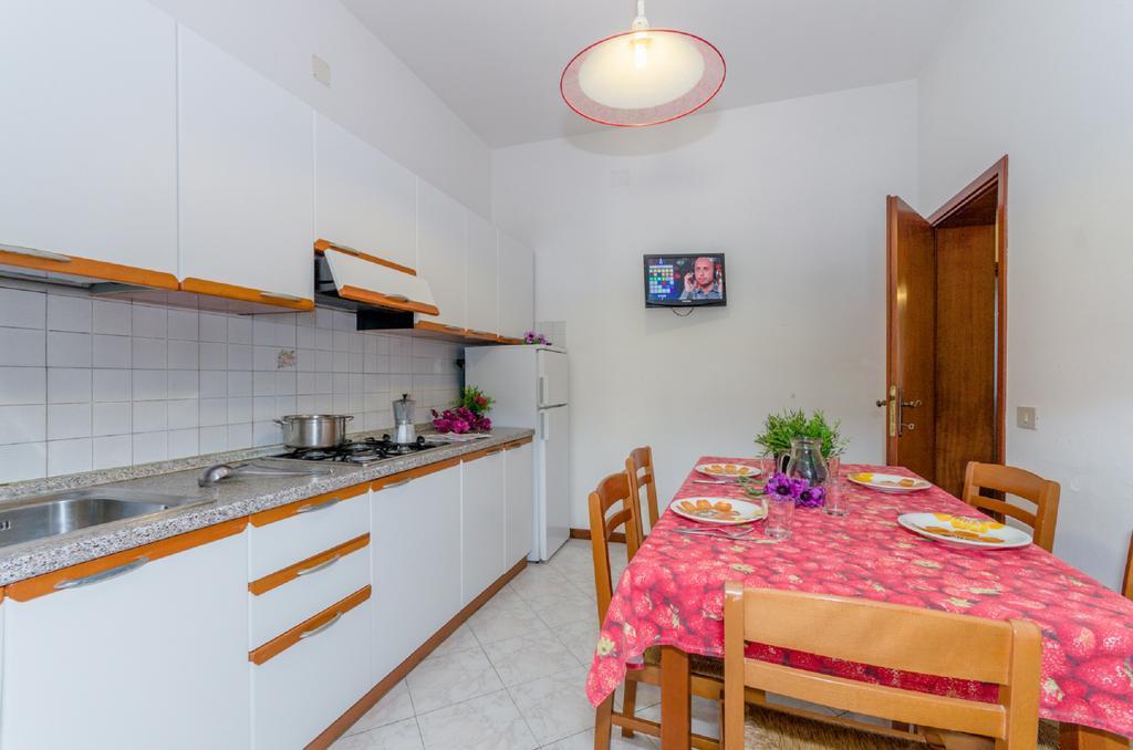 Condominio Brionetta Bibione Exteriör bild